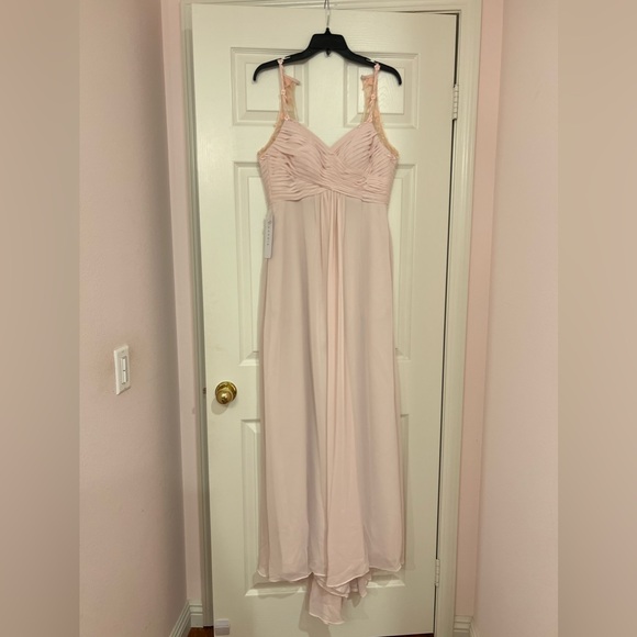 Pink formal dress - make an offer! - Picture 3 of 9